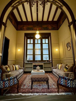 Villa Fichera